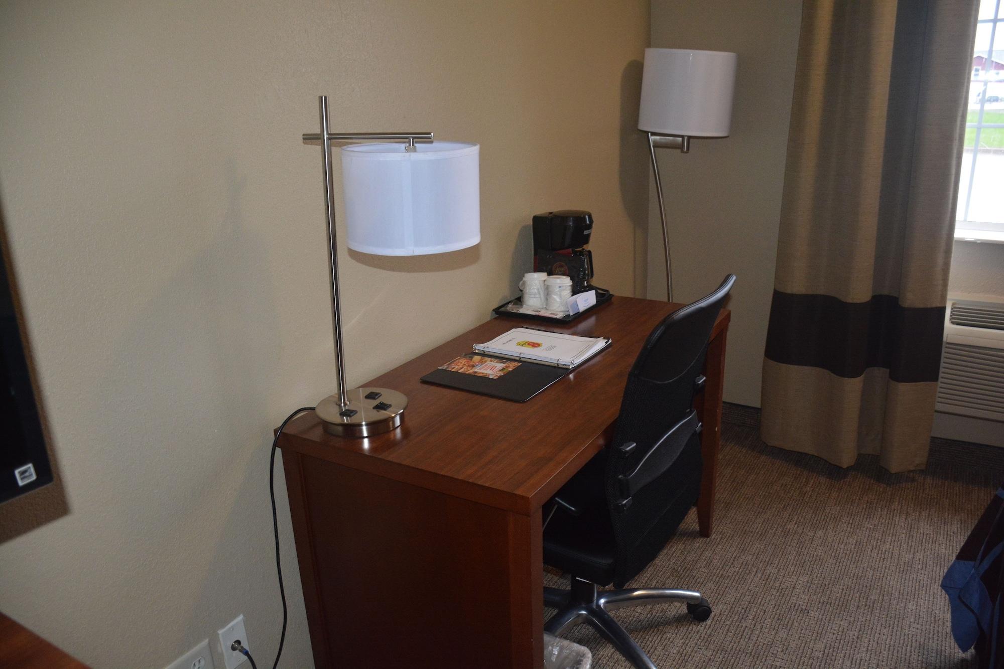 Super 8 By Wyndham Altoona Hotell Eksteriør bilde