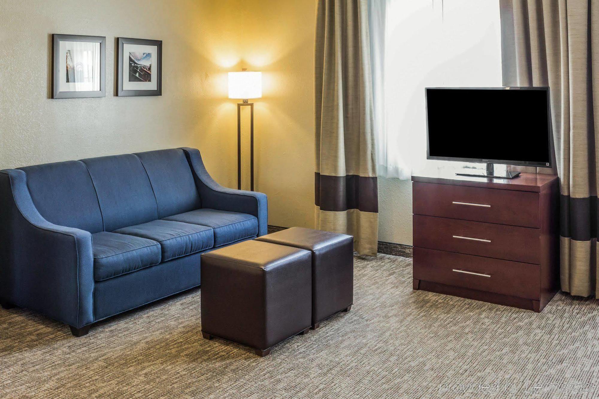 Super 8 By Wyndham Altoona Hotell Eksteriør bilde
