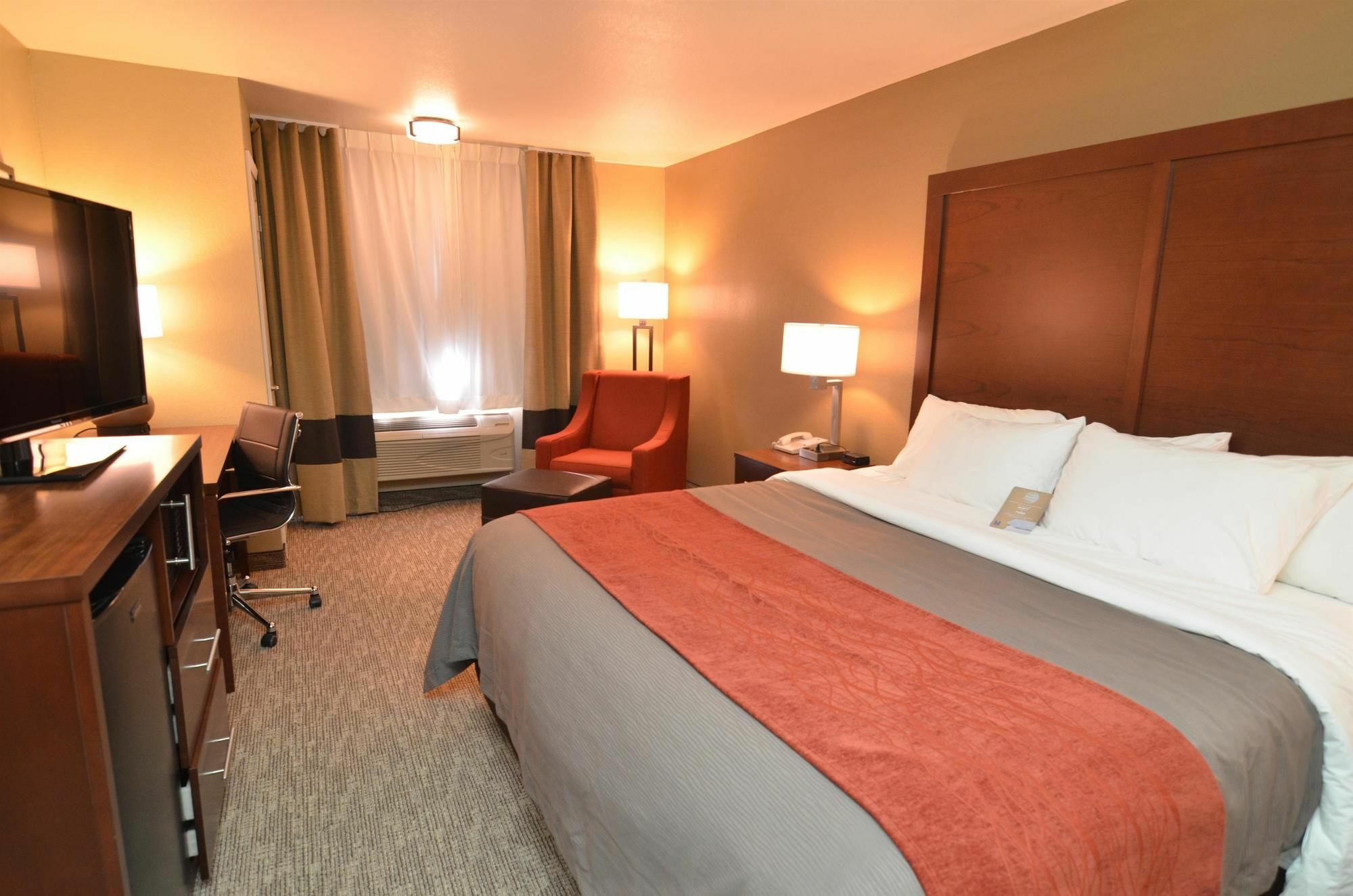 Super 8 By Wyndham Altoona Hotell Eksteriør bilde